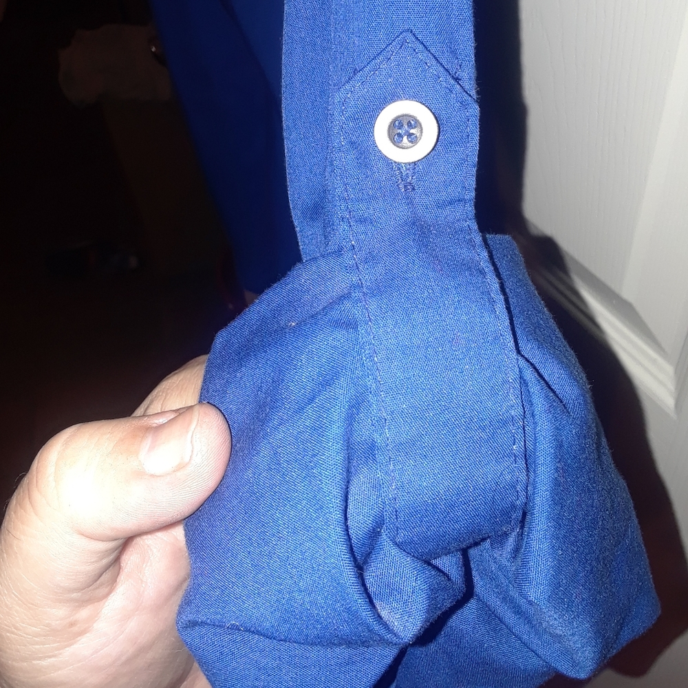 Button up - Picture 5 of 6